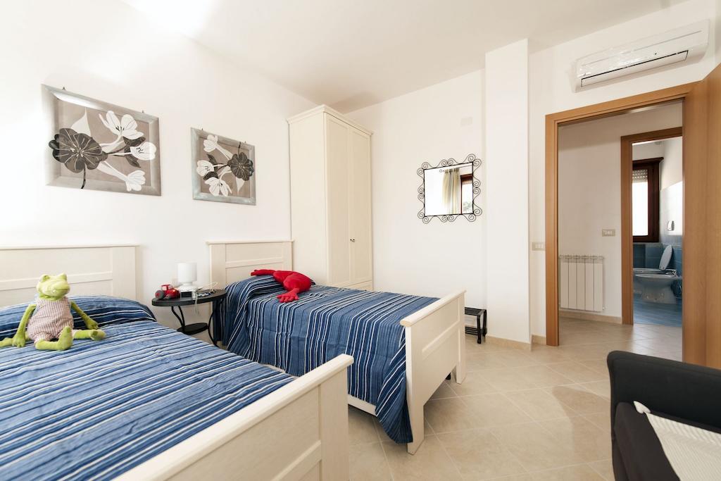 Livingapple Beach Minturno Habitación foto